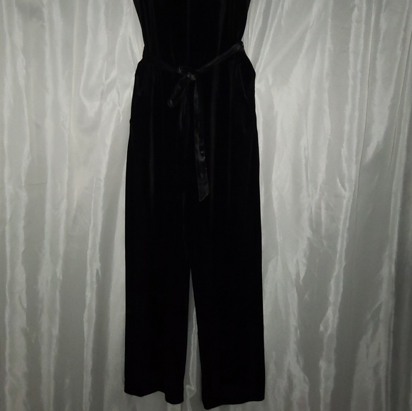 New Banana Republic Velvet Romper - Picture 11 of 13